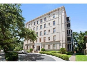 5421 St Charles Ave #5A